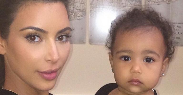 Kim Kardashian diz que vai apoiar North West caso ela queira posar nua