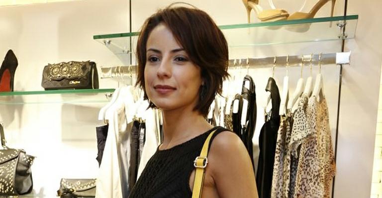 Andreia Horta, dona do cabelo mais desejado do momento, diz que ficaria careca por uma personagem