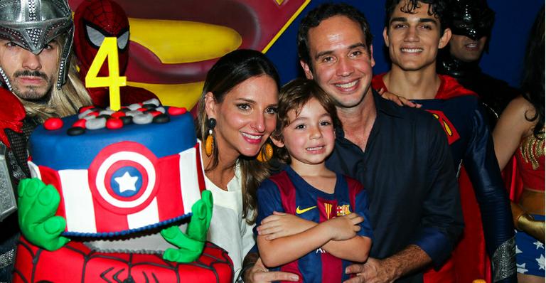 Caio Ribeiro comemora aniversário do filho, João