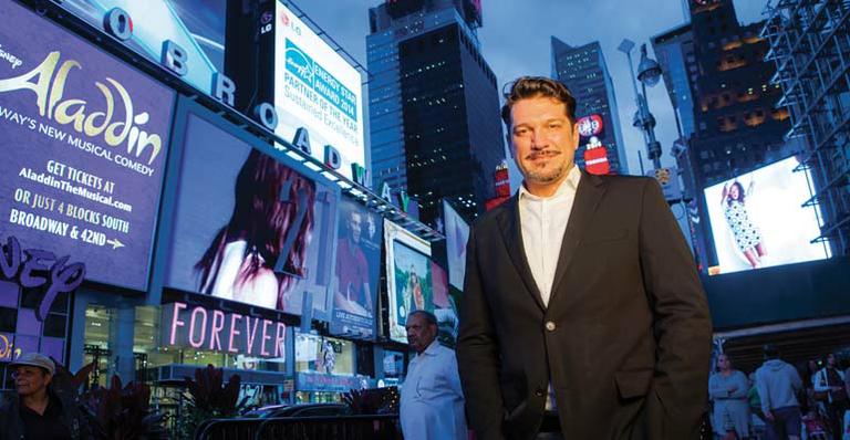 Barítono Paulo Szot conquista o mundo
