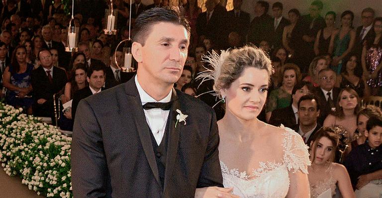 Empresário do ramo da educação, Janguiê Diniz celebra suas bodas de prata com a pedagoga Sandra Diniz.