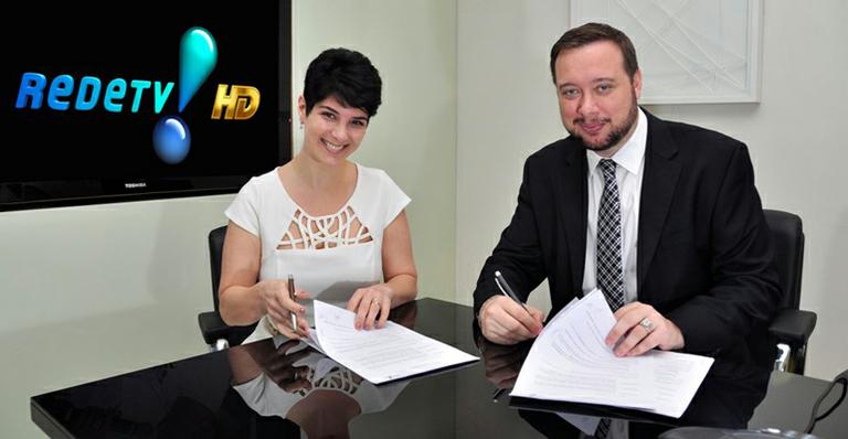 “É desafio, é mudança”, diz Mariana Godoy após assinar contrato com a RedeTV!