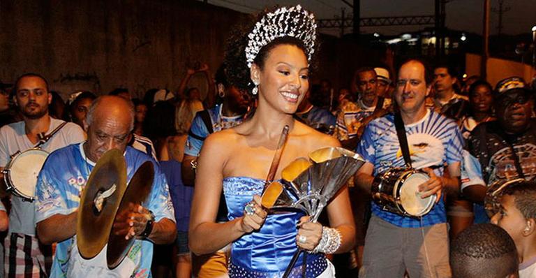 Atriz Sheron Menezzes volta à Portela para apresentação no Carnaval de 2015