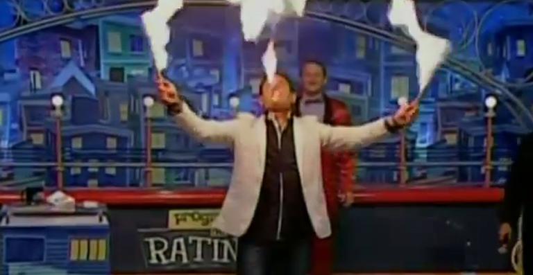 Após acidente com fogo no Programa do Ratinho, Luis Ricardo fala: ‘Faço este número desde os 12 anos’