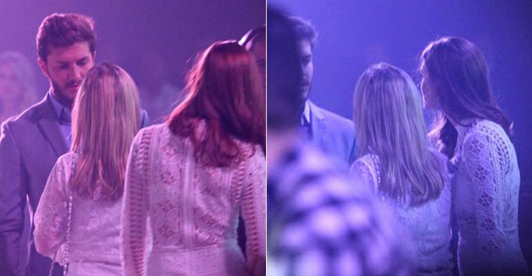 Marina Ruy Barbosa e Klebber Toledo se encontram em show