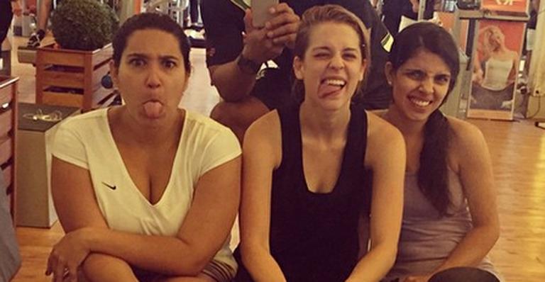 Sophia Abrahão mostra foto divertida na academia: ‘Projeto miss galeto’