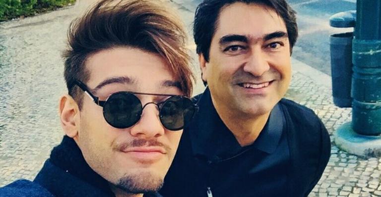 Lucas Lucco grava com Zeca Camargo em Portugal