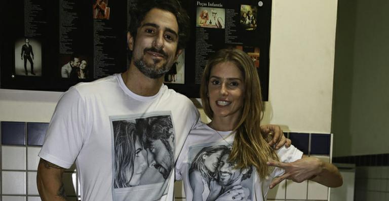 Deborah Secco se diverte com rumores de affaire com Marcos Mion