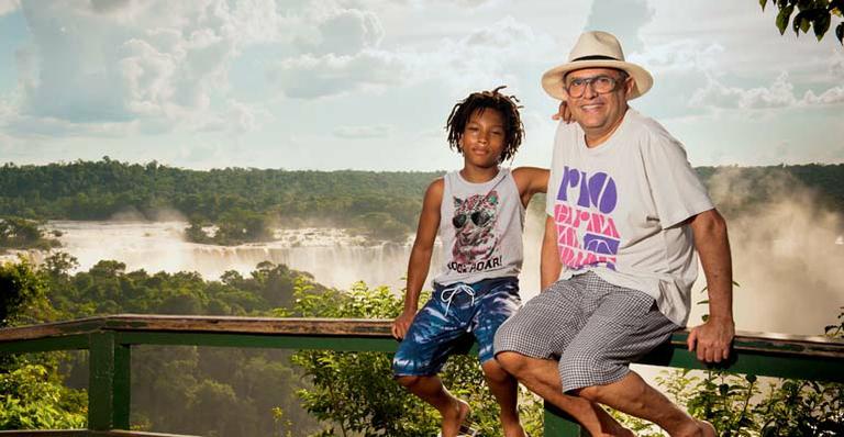 Paulo Borges em tour com o filho, Henrique