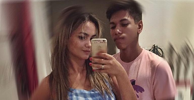 Suzanna, filha de Kelly Key e Latino, mostra foto com o namorado