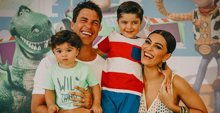 Juliana Paes mostra foto da festa de aniversário de Pedro