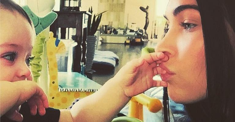 Megan Fox compartilha foto fofa com o filho caçula, Bodhi