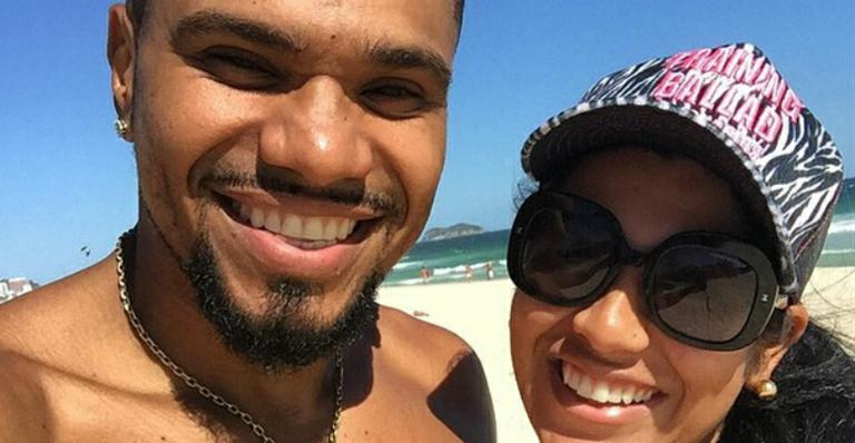 Na maternidade, Ellen Cardoso fala sobre nascimento da filha: “Nariz do papai, Naldo Benny”