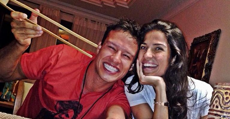 Namorada de Nando Rodrigues, Dani de Lova não gosta de ver beijos do ator em ‘Alto Astral’