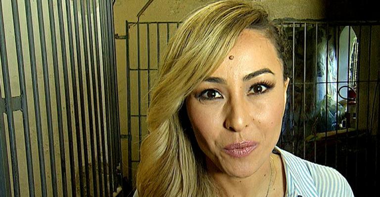 Sabrina Sato visita prisão feminina no Recife