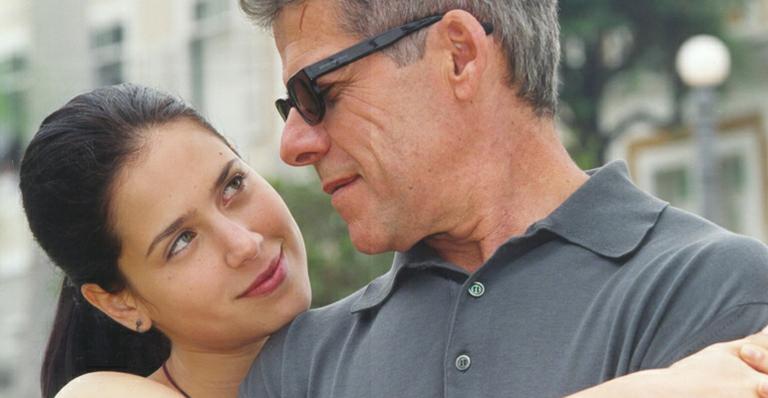 Mel Lisboa comemora reprise de ‘Presença de Anita’ na Globo: ‘Meu presente’