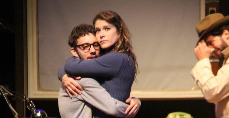 Priscila Fantin substitui Luana Piovani no teatro na peça “Sonhos de Um Sedutor”