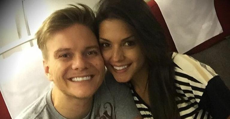 Michel Teló e Thais Fersoza viajam juntos: ‘A gente merece essa lua de mel’