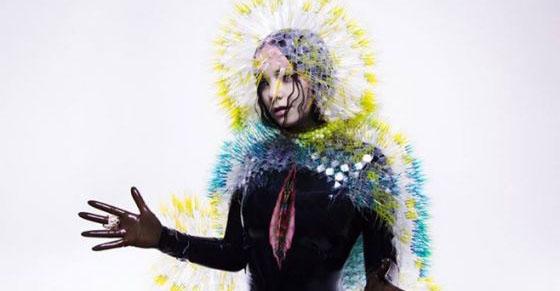 Björk lança novo álbum ‘Vulnicura’ com dois meses de antecedência