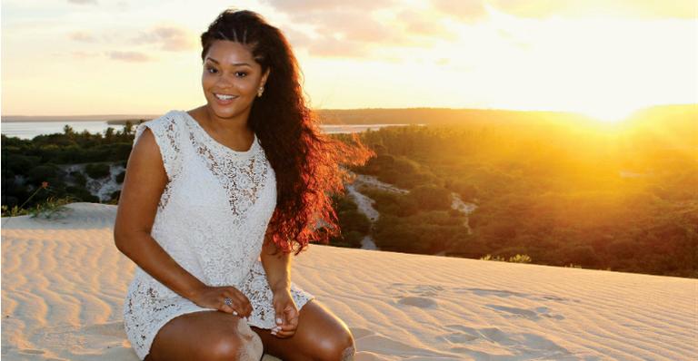 Juliana Alves vive fase de descobertas e fala de sua personagem em ‘Babilônia’