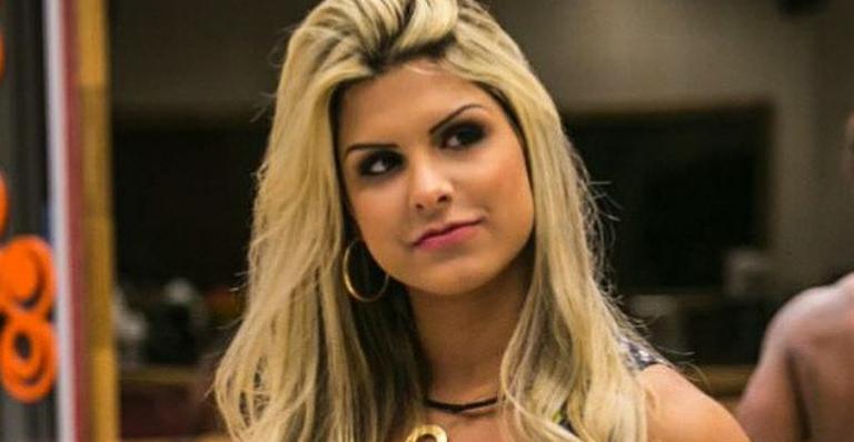 BBB 15: Julia é amiga de Graciele Lacerda, namorada de Zezé di Camargo
