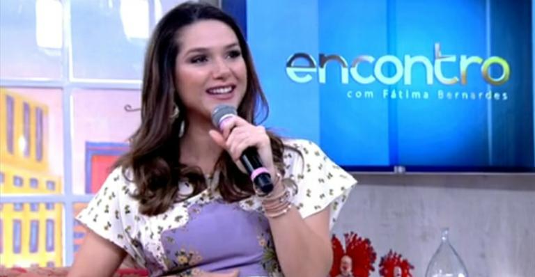 Celebrando trigésima semana de gestação, Fernanda Machado mostra barrigão