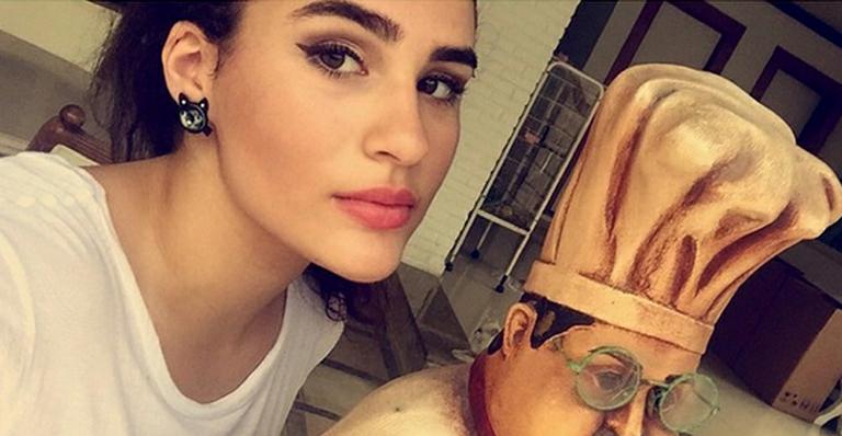 Lívian Aragão capricha na maquiagem e recebe elogios: ‘Diva’