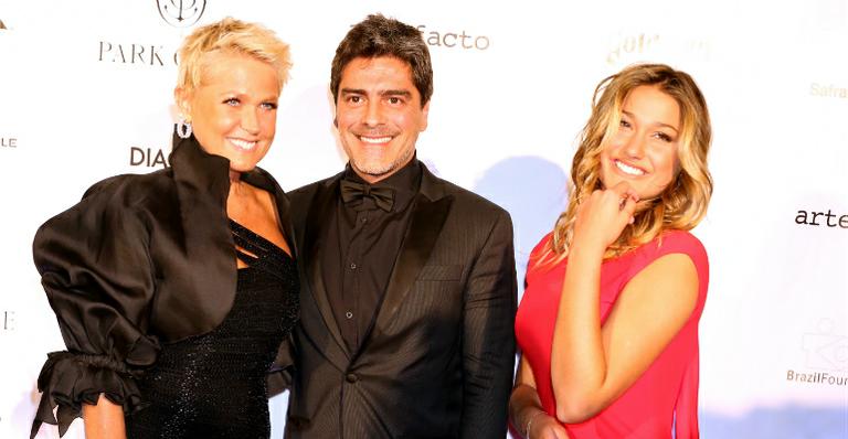 Xuxa agradece carinho dos fãs com a filha, Sasha