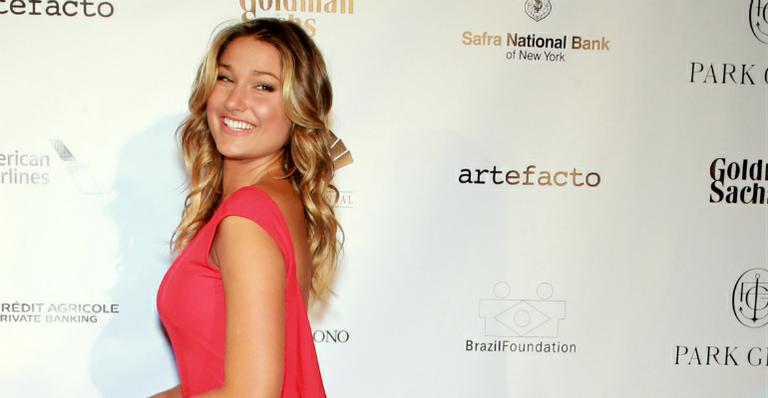 Xuxa compara Sasha com Gisele Bündchen e brinca: “Juro que a filha é minha”