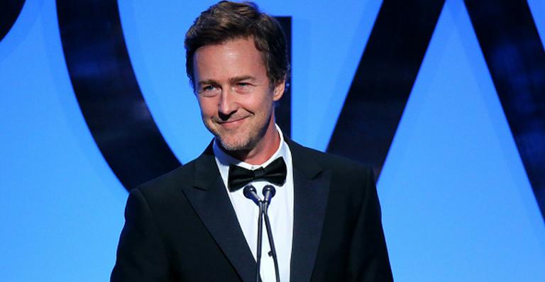 Edward Norton confessa: “Eu minto a idade para mais”