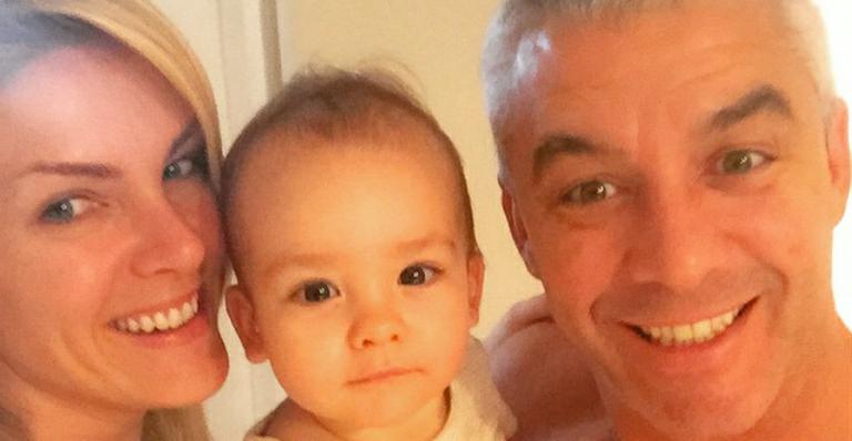 Sem make, Ana Hickmann publica foto ao lado do filho e do marido