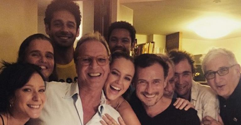 Após confirmar separação, Paolla Oliveira aparece sorridente em festa de ‘Felizes Para Sempre?’