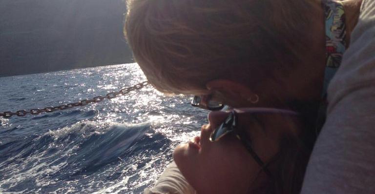 Xuxa mostra foto com Sasha e se declara: ‘Amo amar você’