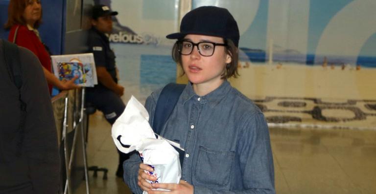 Ellen Page chega ao Rio de Janeiro para curtir o carnaval