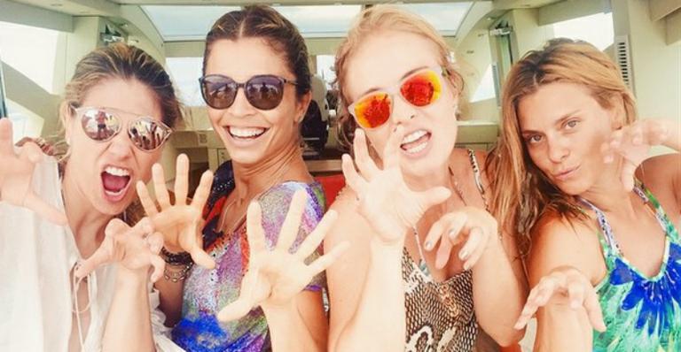 Luciano Huck mostra Angélica, Grazi, Dieckmann e Didi juntas no Carnaval