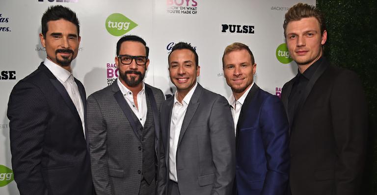 Backstreet Boys chegam ao Recife e mandam recado para fãs
