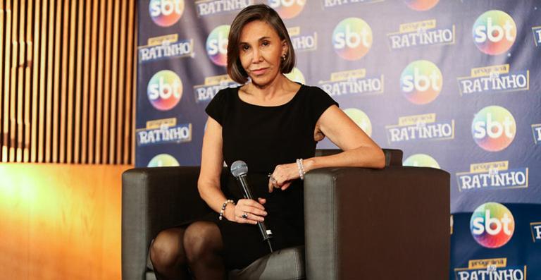 Florinda Meza grava entrevista no Programa do Ratinho