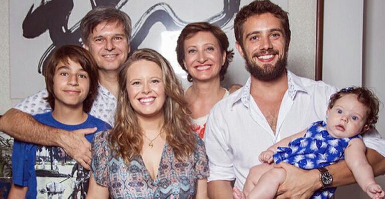 Rafael Cardoso, Mariana e Sonia Bridi apoiam campanha em prol da família