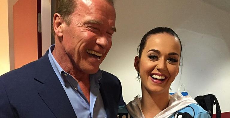 Após chamar Schwarzenegger de ‘gostoso’, Katy Perry recebe visita do ator