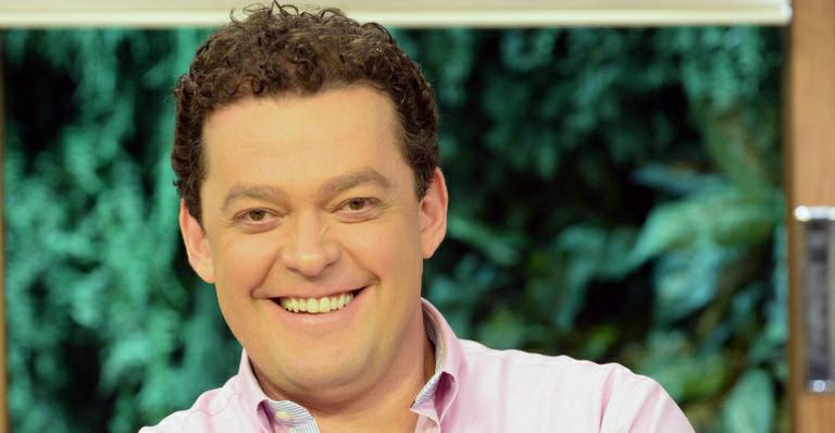 Fernando Rocha comemora a estreia do filho em reportagens internacionais: ‘Respira fundo e vai’