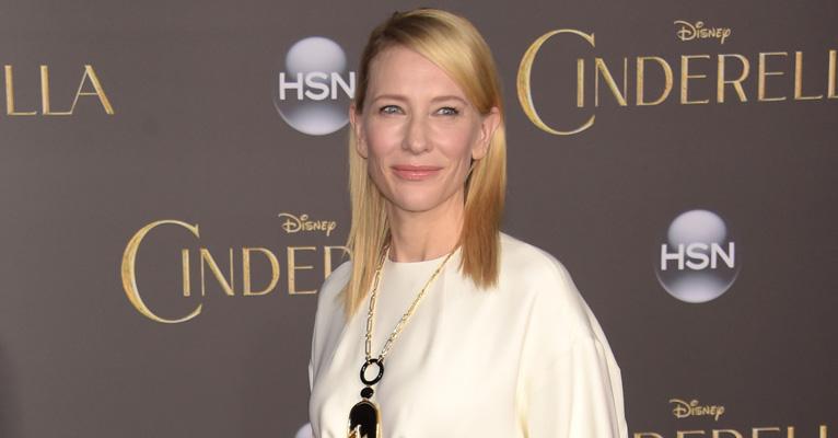 Mãe de 3 garotos, Cate Blanchett adota 1 menina aos 45 anos