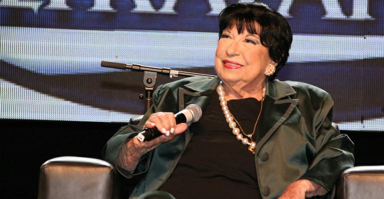 Famosos lamentam morte de Inezita Barroso