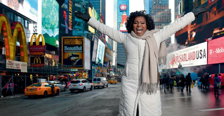 Talento de Karin Hils em espetáculo da Broadway