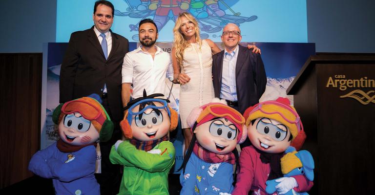 Adriane Galisteu prestigia a Turma da Mônica