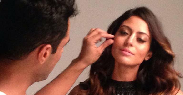 Carol Castro muda visual e estrela ensaio fotográfico em São Paulo