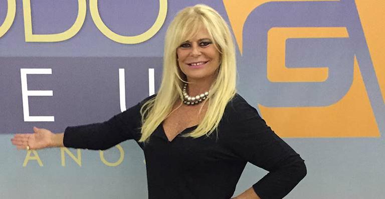 Arquiteta Bya Barros vai à festa de dez anos de Ronnie Von na Gazeta