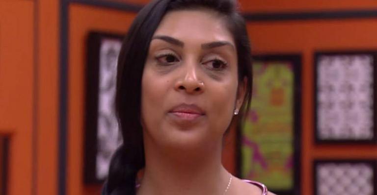 Mãe de Amanda detona Fernando e diz que filha está sendo manipulada pelo brother