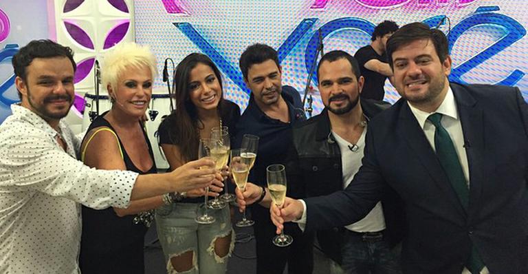 Ana Maria Braga comemora aniversário com Zezé Di Camargo e Luciano e Anitta