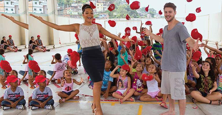 Juliana Alves e Bastian Baker: ação do bem na Tijuca