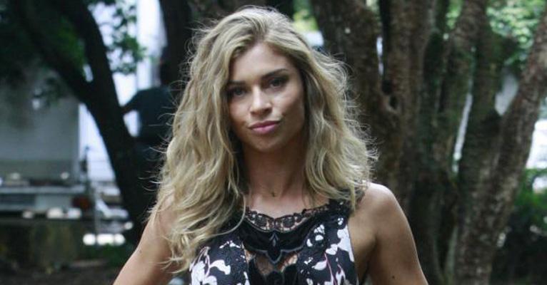 Grazi Massafera revela qual parte de seu corpo não gosta muito